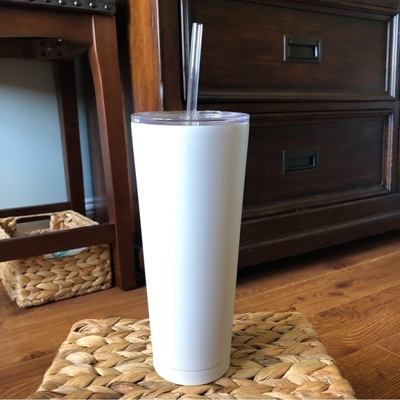 Large white tumbler with straw 24oz (includes your choice of stickers) - Picture 1 of 2